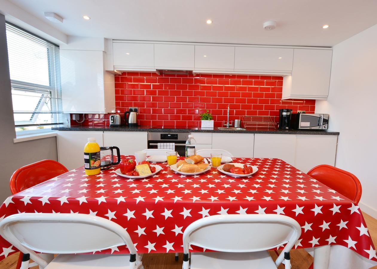 London Deluxe Apartments มิทแชม ภายนอก รูปภาพ