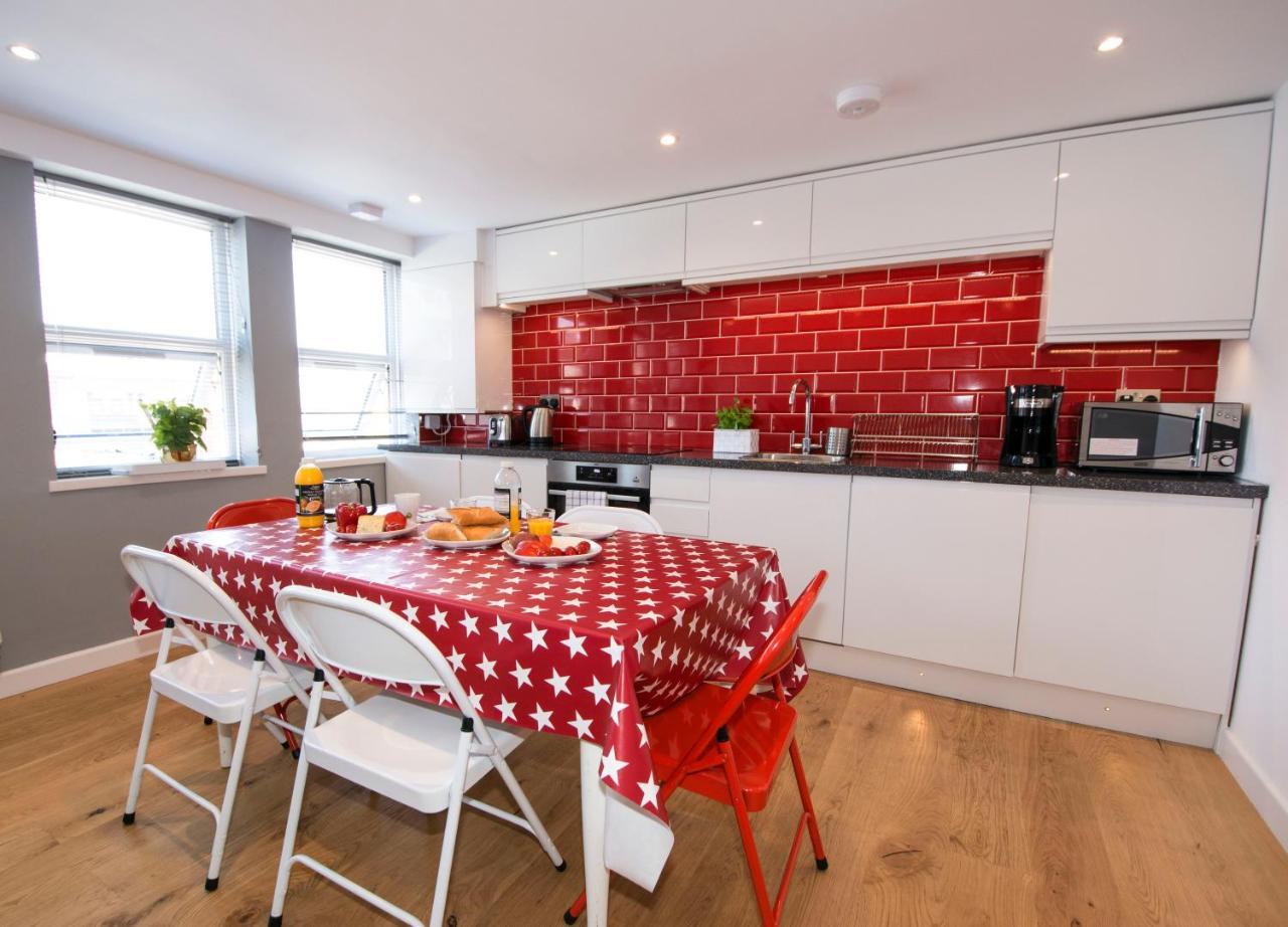 London Deluxe Apartments มิทแชม ภายนอก รูปภาพ