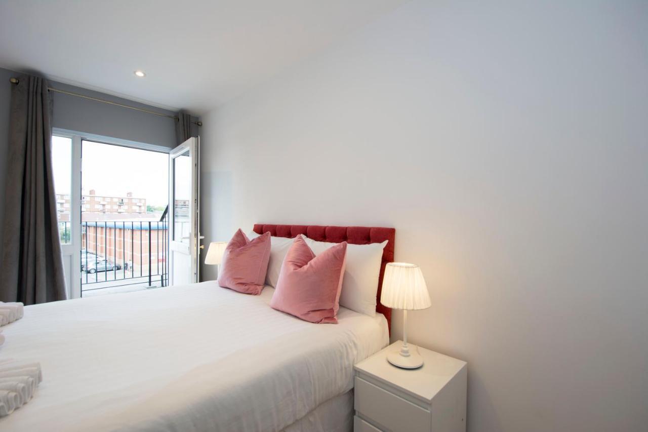 London Deluxe Apartments มิทแชม ภายนอก รูปภาพ