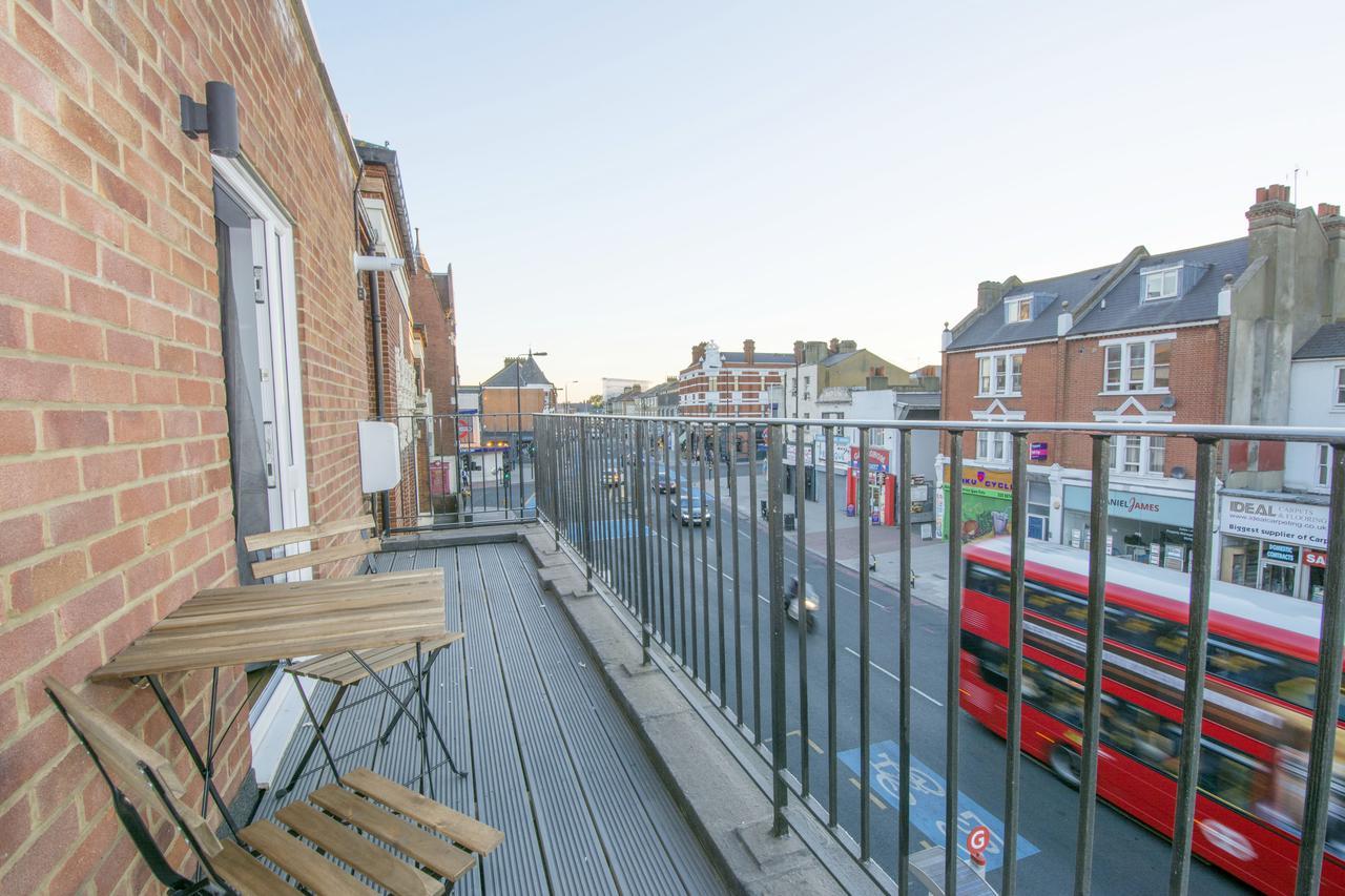 London Deluxe Apartments มิทแชม ภายนอก รูปภาพ