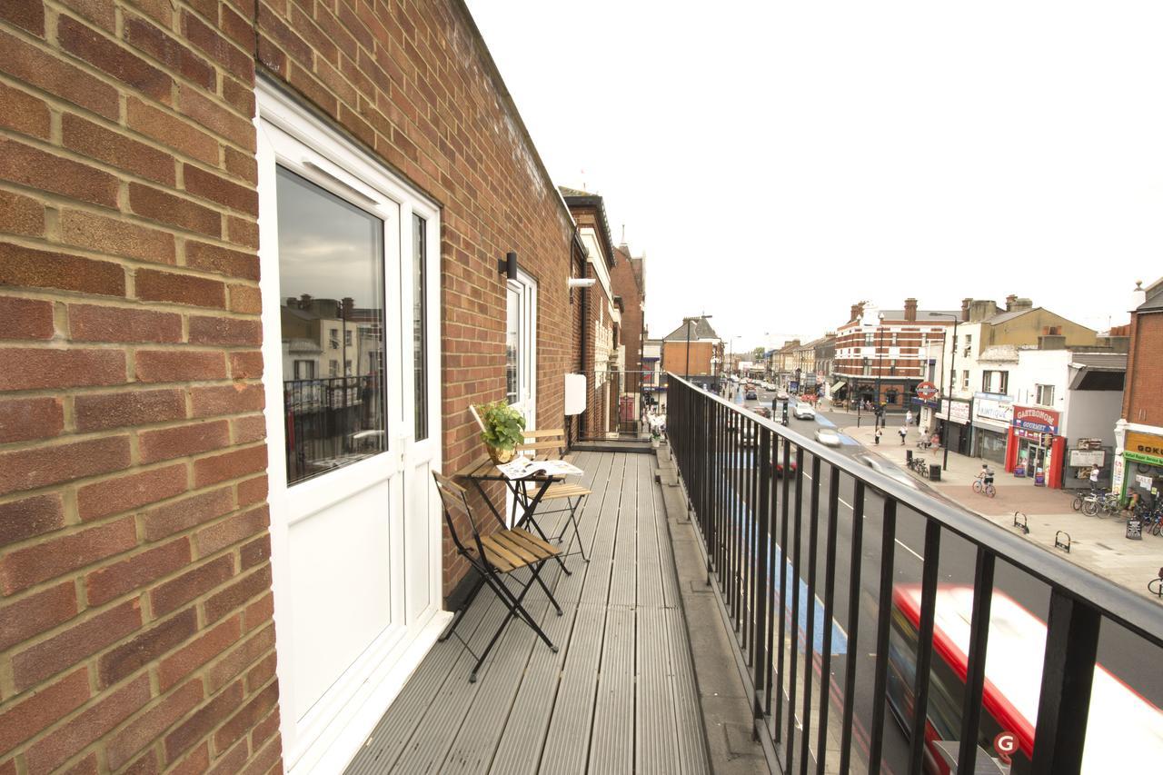 London Deluxe Apartments มิทแชม ภายนอก รูปภาพ