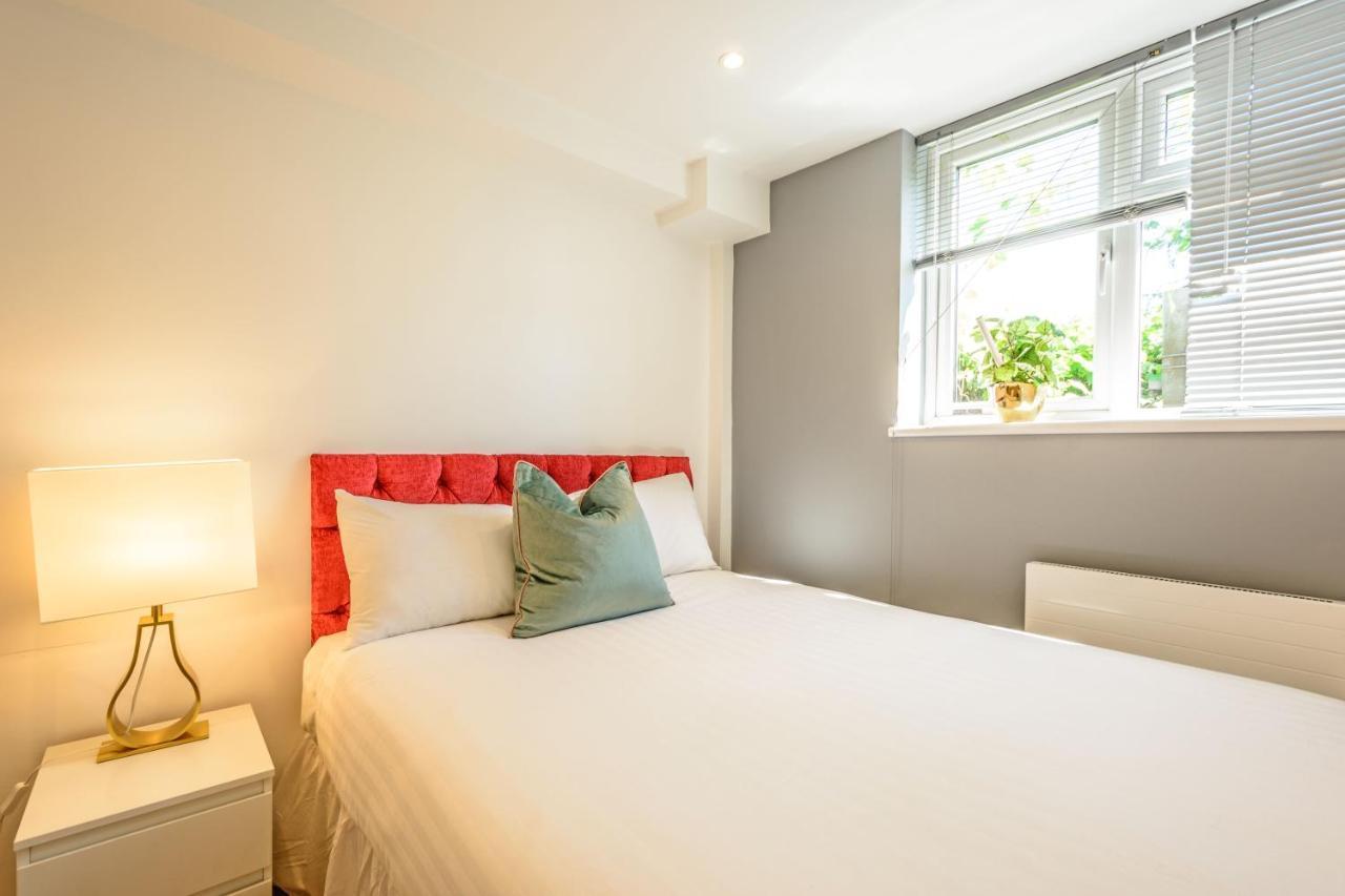 London Deluxe Apartments มิทแชม ภายนอก รูปภาพ